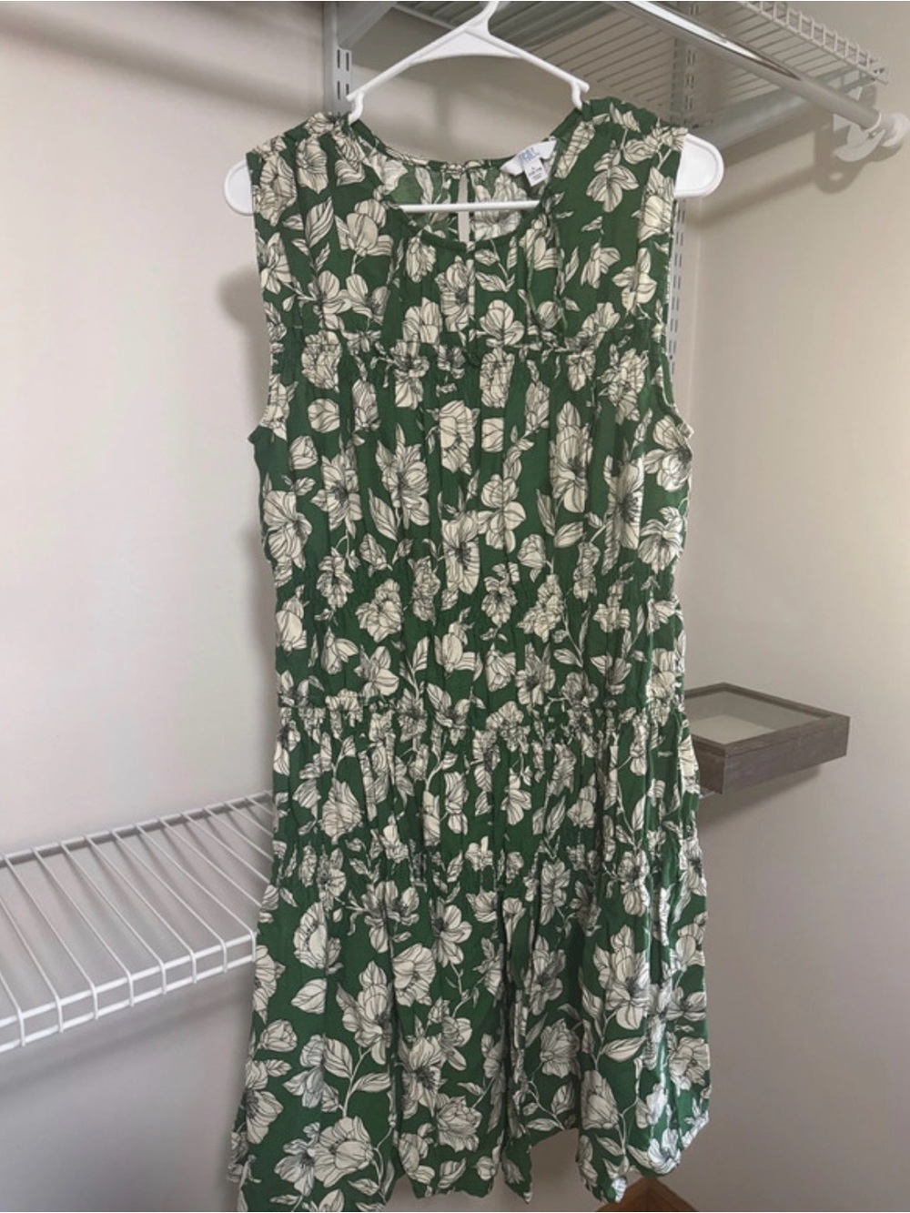 Time and Tru Green Floral Sleeveless Tiered Dress